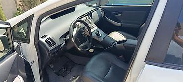 kia rio qapi: Toyota Prius hibrit Ağ mirvari rəng. 2014 ci il. Mator karopka abs — 4