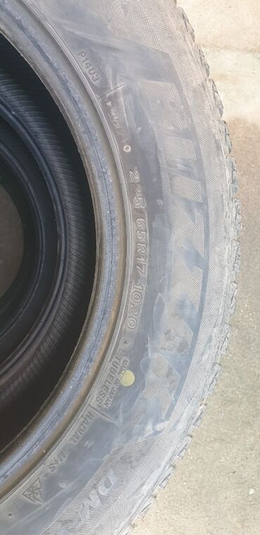 шины зимние 2155517: Шины 225 / 65 / R 17, Зима, Б/у, Комплект, Япония, Bridgestone