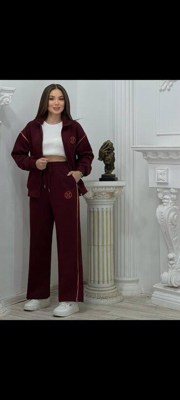 детский велюровый спортивный костюм: Qadın idman dəsti – 2 model 1) Bordo dəst - Rəng: tünd bordo - Üst