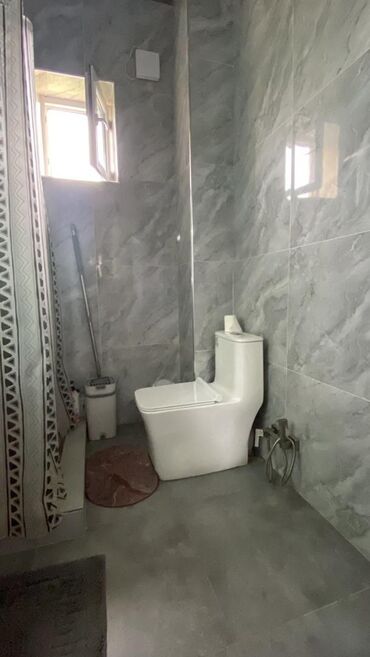 продаю гостиничный дом тип бишкеке: Дом, 240 м², 7 комнат, Риэлтор, Евроремонт