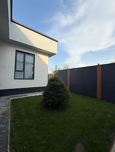 горам: 🏡 ПРОДАЁТСЯ HI-TECH ДОМ В СЕЛЕ ЧОКМОРОВ ✨ Современный загородный дом — 6