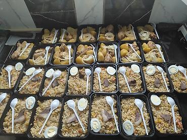 Готовые блюда, кулинария: Плов в индивидуальных контейнерах плов 1 кг +шакарап 1 вах 2400 — 12