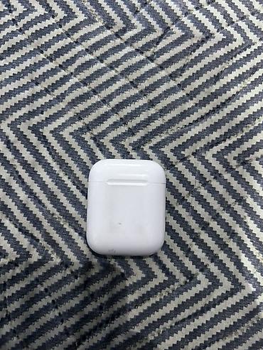Airpods 1 sarj gabi tam iwlekdi