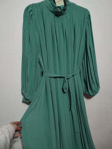 l аргинин купить в бишкеке в Кыргызстан | MERCEDES-BENZ: Платье M, L, цвет - Зеленый