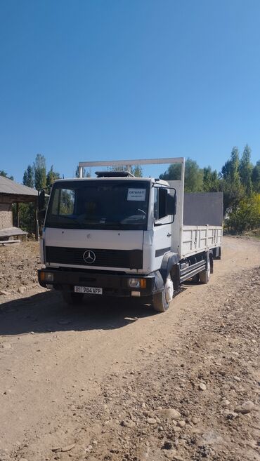 как можно купить машину в рассрочку: Грузовик, Mercedes-Benz, Стандарт