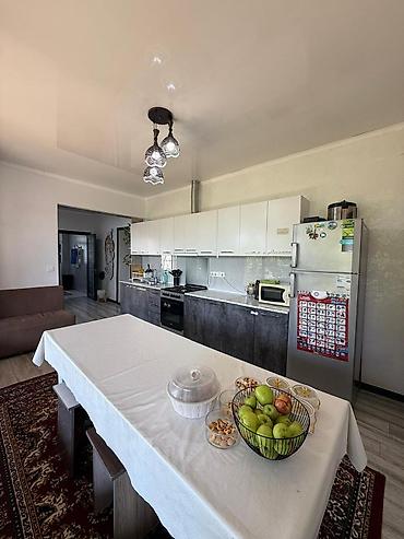 Продажа коттеджей и домов: 🏡 Продаётся просторный дом! 📍 Бишкек, ж/м Тынчтык 🛏 4 комнаты | 📐 150 at lalafo.kg — 6 Продажа коттеджей и домов: 🏡 Продаётся просторный дом! 📍 Бишкек, ж/м Тынчтык 🛏 4 комнаты | 📐 150 — 6