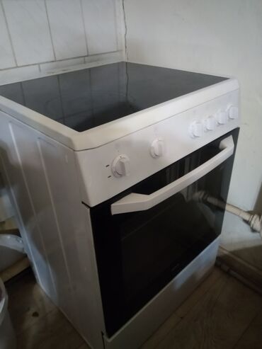 кухонный шкаф с мойкой: Продаю сенсорную плиту с духовкой за 30000 сом тел