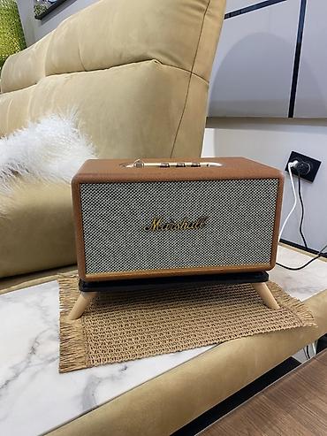 Портативная акустическая система Marshall в ретро‑дизайне - Корпус