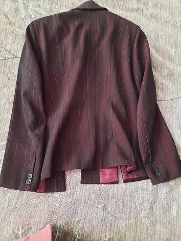 детские выпускные костюмы: Qadın kostyum jaketi və körpə üçün qış kombinezonu 1) Qadın jaketi - at lalafo.az детские выпускные костюмы: Qadın kostyum jaketi və körpə üçün qış kombinezonu 1) Qadın jaketi -