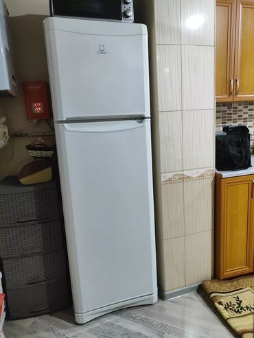 ev soyuducular: 1 qapılı Indesit Soyuducu Satılır, rəng - Ağ