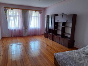 Günlük kirayə evlər: 250 kv. m, 5 otaqlı, İşıq, Su, Telefon -da lalafo.az — 3 Günlük kirayə evlər: 250 kv. m, 5 otaqlı, İşıq, Su, Telefon — 3