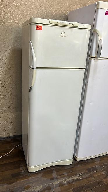 Indesit iki kameralı soyuducu - Üst hissədə dondurucu, alt hissədə