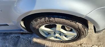 Volkswagen: Volkswagen Passat: 2002 г., 2 л, Механика, Бензин, Универсал — 3