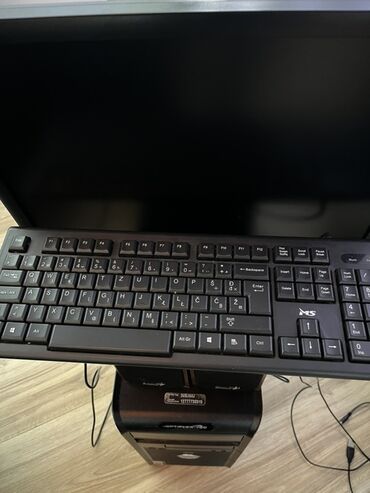 Desktop računari i radne stanice: Dell OptiPlex 780 desktop računar – komplet U kompletu: - Desktop — 2