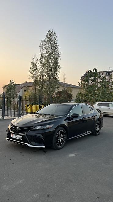 corolla 2022: Toyota Camry: 2022 г., 2.5 л, Автомат, Седан — 2