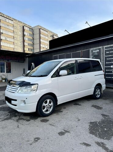 тойота noah: Toyota Noah: 2003 г., 2 л, Автомат, Бензин, Вэн/Минивэн