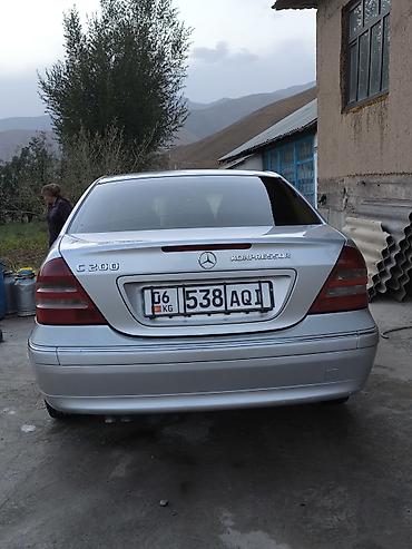 х5 2004: Mercedes-Benz C-Class: 2003 г., 2 л, Автомат, Бензин, Седан — 4