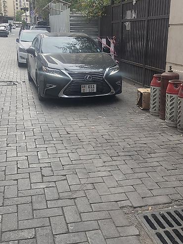 reno logan: Lexus ES: 2017 г., Седан — 1