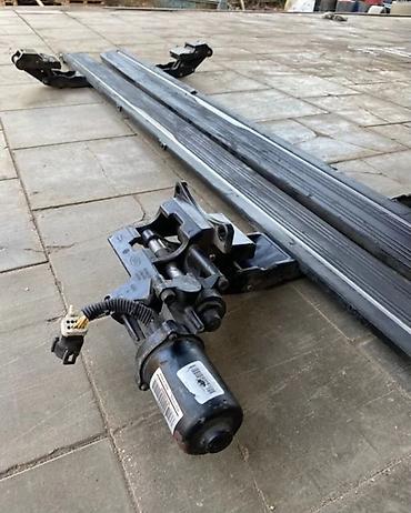 Пороги и комплектующие: Наружные накладки порогов Land Rover, 2018 г., Б/у, Оригинал — 10