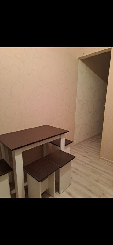 ipoteka ile temirli menziller: Xırdalan 3nömrə məktəb yaxınlığı 3 otaq əşyalı ailəyə kirayə verilir