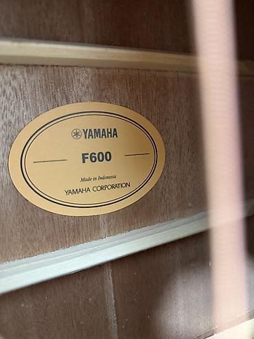 ямаха 2000: Yamaha F600 Срочно продается акустическая гитара 41 размер от компании — 3