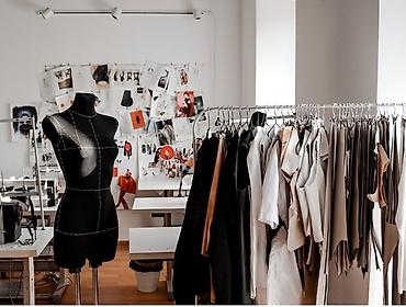 работа швеи бишкек: Ателье NASI🧥🪡🧵👗👘🥻✂️ Ресторация всех видов одежды и любой сложности — 3