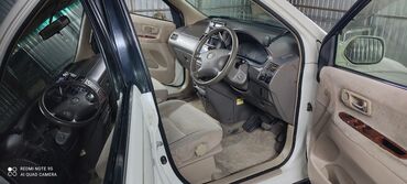 дом на кальосах: Toyota Gaia: 2000 г., 2 л, Автоматические, Бензин, Минивэн