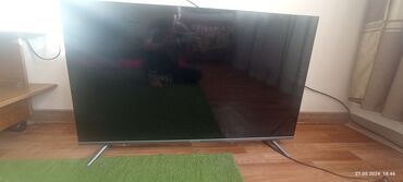 samsung тв: Срочно продаю телевизор новый.цена12000.самсунг оригинал