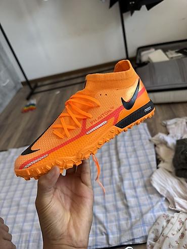 nike react: Футбольные бутсы/сороконожки Nike Phantom с амортизацией React - Тип — 1