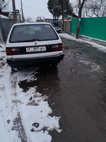 Volkswagen: Volkswagen Passat: 1990 г., 1.8 л, Механика, Бензин, Универсал