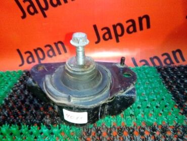 движок мотор: Подушка мотора Toyota 2001 г., Б/у, Оригинал, Япония