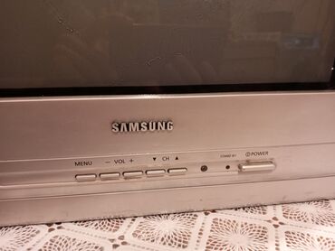 samsung telvizor: İşlənmiş Televizor Samsung DLED 24" Ünvandan götürmə