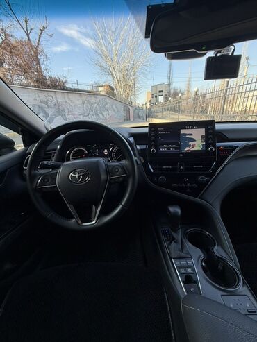 Toyota: Toyota Camry: 2022 г., 2.5 л, Автомат, Гибрид, Седан — 8