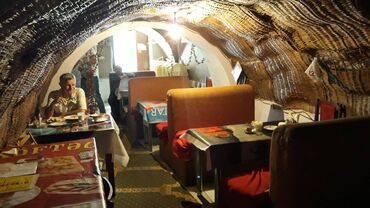 Restoran, kafelər: Yasamal rayonu,Daxili işlər Nazirliyin yaxınlığında, 90 kv.m sahəsi — 1