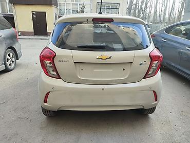 Chevrolet: Chevrolet Spark: 2017 г., 1 л, Автомат, Бензин, Хэтчбэк — 19