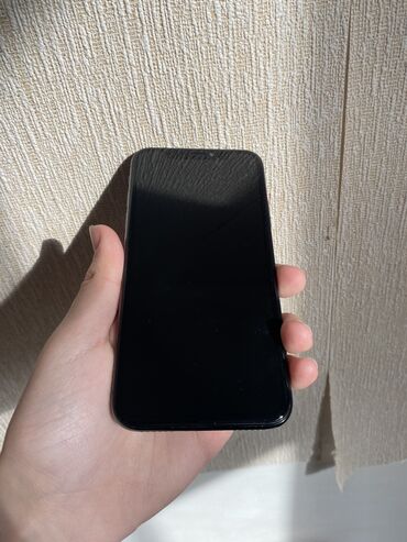 Apple iPhone: IPhone X, 256 GB, Qara, Simsiz şarj, Face ID