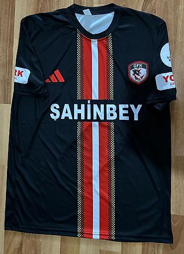 tibbi formalarin satisi: Gördüyünüz bütün futbol formaları tək qiymət ayrılıqda 15 manata — 5