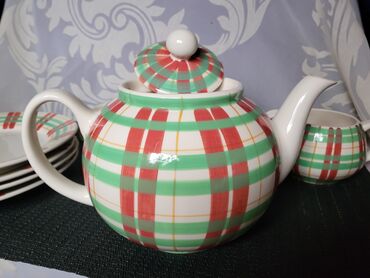 Kuhinjski setovi: Servis nov za kafe,caj,poslastice rucno oslikan 80te.Blue Elephant na lalafo.rs — 10 Kuhinjski setovi: Servis nov za kafe,caj,poslastice rucno oslikan 80te.Blue Elephant — 10