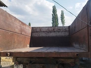Грузовой автомобиль-самосвал ГАЗ (семейство ГАЗ‑53/3307), бортовой — 3