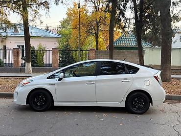 мф 70: Toyota Prius: 2015 г., 1.8 л, Вариатор, Гибрид, Хэтчбэк — 5