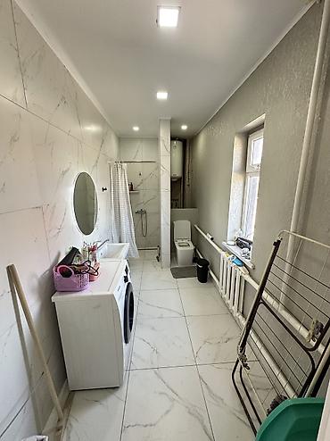 Продажа коттеджей и домов: 🔥Продается Мансардный дом🔥 🏡Район: Ак Ордо 1 ✅Участок:5 соток — 17