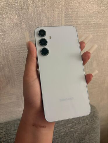Сковородки: Samsung Galaxy A55, 256 ГБ, цвет - Белый, Отпечаток пальца