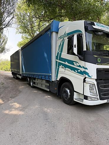 Тягачи: Тягач, Volvo, 2014 г., Тентованный — 2