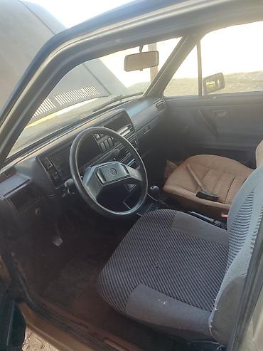 кочкор авто: Volkswagen Golf: 1995 г., Хетчбек — 6