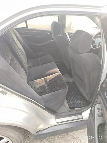 hyundai sonata 2000: Honda Accord: 2000 г., 1.8 л, Механика, Бензин, Седан — 4