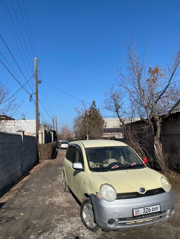 Toyota: Toyota Sienta: 2004 г., 1.5 л, Автомат, Бензин, Минивэн