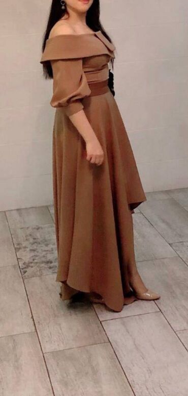 Kokteyl donlar: Ziyafet geyimi, qəhvəyi rəng 40 razmer, bir dəfə toya geyinilibdemek — 3
