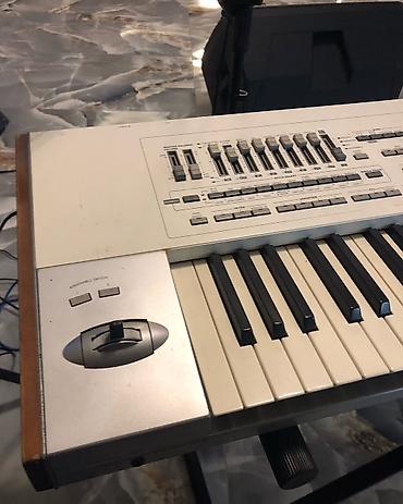 Sintezatorlar: Sintezator, Korg — 8