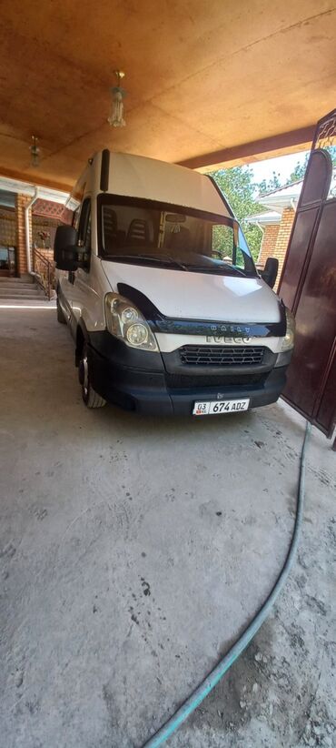 битий авто: Iveco Daily: 2013 г., 3 л, Механика, Дизель, Бус