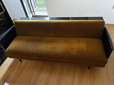 pantalone o: Three-seat sofas, Used